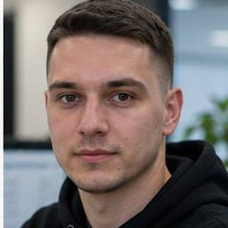 Максим Волошин — Руководитель мобильной разработки